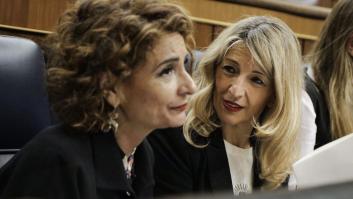 Montero anuncia un cambio normativo para devolver el IRPF a mutualistas jubilados "en un solo pago" este año