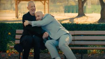 Tom Hanks recrea con su hijo una mítica escena de 'Forrest Gump'