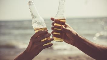 Piden que mires esto de tus dedos para averiguar tu predisposición a beber alcohol