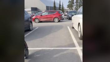 Una española muestra lo que hacen en Finlandia en los parkings y pregunta: "¿Qué pasaría si lo hicieses en España?"