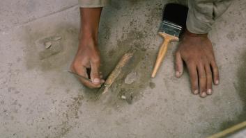 Hallan accidentalmente una daga de casi 3.000 años después de una tormenta en lo que prometía ser un "domingo tranquilo"