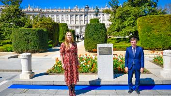 Cachondeo en X con el mensaje que inscribió en la placa homenaje la princesa de Holanda