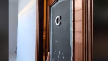 Se aloja en el hostal más barato de Málaga: 13 euros la noche, pero no imaginaba lo que había tras la puerta