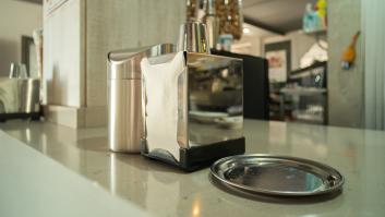 El bar de Salamanca donde trabajan tres parejas de gemelos como camareros: "Al final es un clon de lo que ya tengo"