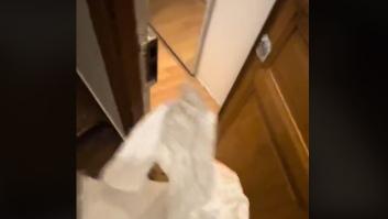 Un española muestra lo que le han dejado en la puerta sus vecinos en París: algunos no se lo pueden creer