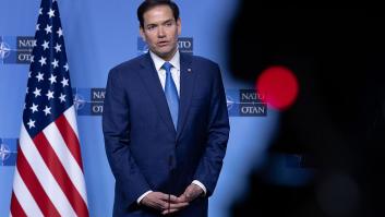 Detienen a un guardaespaldas de Marco Rubio en Bruselas por reclamar que abrieran el bar del hotel