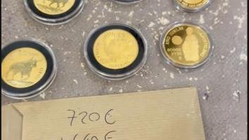 Acude a vender 6 monedas de oro de las antiguas pesetas, las pesan y sale con un botín inesperado