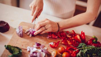Una historiadora de la alimentación alerta de que nos hemos convertido en extraños en nuestra propia cocina