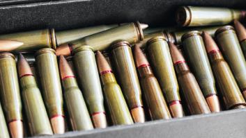 Dos nuevos países europeos reactivan la industria armamentística y ya hacen acopio de municiones