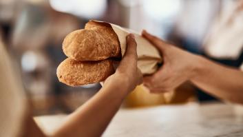 La RAE sale en defensa de la expresión española que siempre sale cuando vamos a por el pan: no solo es correcta, también útil