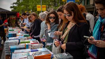 Sant Jordi 2025: lista actividades para celebrar el día del libro y la rosa en Barcelona