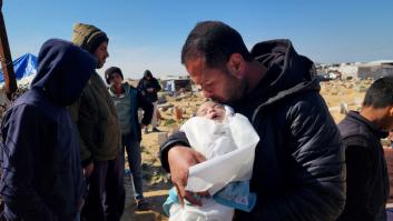 Las consecuencias del bloqueo de Israel: 52 niños muertos por desnutrición y 17 por el frío en Gaza