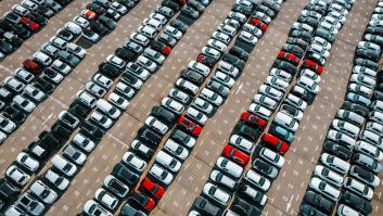 Un concesionario fantasma a 5 kilómetros de la meca de Audi lleva cerrado 30 años y no retira sus cochazos de 1994 del escaparate