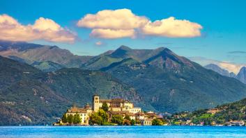 La diminuta isla de 200 metros considerada uno de los mejores destinos de Europa y con vuelos directos desde España