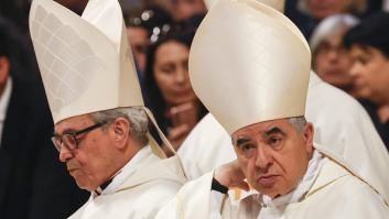 Nuevo revés para el cardenal Becciu: salen a la luz unas cartas del papa Francisco en las que le prohíbe participar en el cónclave