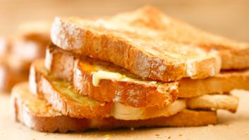 Aviso a los que comen pan tostado todos los días: tiene estas consecuencias en el colesterol, azúcar en sangre y presión arterial