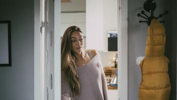 Olvidar lo que querías hacer cuando entras en una habitación tiene nombre y un neurocientífico desvela el motivo de este efecto