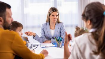 Los profesores realizan la llamada de socorro: "No recuerdo que las reuniones entre padres y maestros fueran tan difíciles en el pasado"