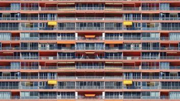 Analizan hogares españoles y topan con un peligroso "cóctel tóxico": "Causan cáncer pero hay formas de mantenerlos a raya"