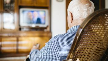 El país de la soledad donde puedes contratar hombres mayores por horas para que te compartan su sabiduría