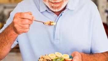 Un médico de 101 años revela su secreto para vivir más de 100 y no tiene nada que ver con la comida