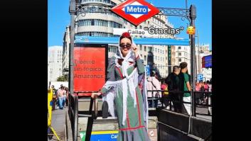 Se visten de chulapos, pasean por Madrid y atención a la aparición de un tour de extranjeros