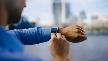 Entra en un piso a robar, solo encuentra un objeto de valor y un localizador del GPS fastidia todo el plan