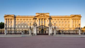 Un aliado clave de Putin advierte que Moscú podría confiscar objetos valiosos de la Corona británica como venganza