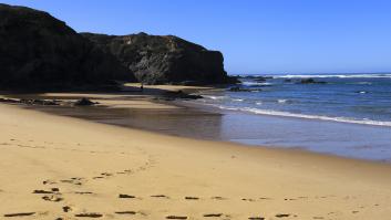 Piden visitar el paraíso con playa de mar y de río "de aguas cristalinas" a tiro de piedra de España