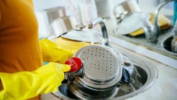 Todo sobre la pasta rosa más viral de la limpieza y sus 3 usos desconocidos