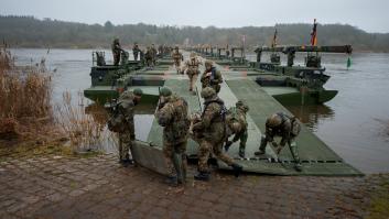 Cheque en blanco del ejército español para hacerse cuando antes con el deseado gran puente ferry anfibio