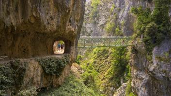 Quería hacerse el gracioso y le puede caer una multa de 200.000 euros por lo que hizo en la cordillera asturiana