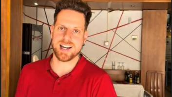 Un camarero provoca muchas reacciones, algunas indignadas, al contar la decisión que tomó al cobrar a una clienta