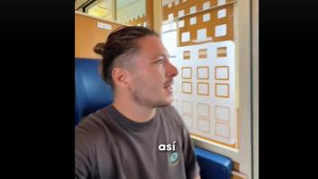 Enseña cómo es el tren de Estonia y muchos se fijan en los asientos: les recuerda a lo mismo