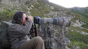 Andoni Canela, el fotógrafo que mejor conoce al lobo: "Somos el país con más biodiversidad en Europa y eso hay que cuidarlo"