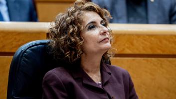 Hacienda destituye a dos cargos imputados en el ‘caso Montoro’