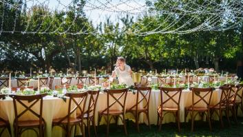 Una experta en bodas se compromete y decide "romper todas las reglas" que aprendió en su profesión