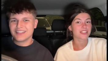 Cuenta lo que le pasa a su novia tras salir de una biblioteca nocturna