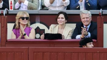 Ayuso va a Las Ventas en San Isidro y un poco más arriba tiene sentado a alguien que le ha robado los focos