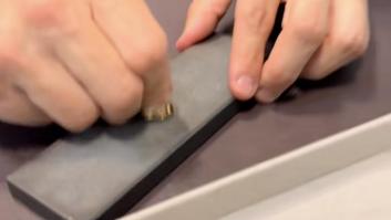 Va a vender las joyas heredadas de su abuela y se lleva la sorpresa de su vida cuando le dicen el precio