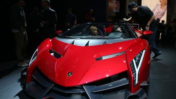 Aparece un Lamborghini de 5'7 millones de euros y paraliza el tráfico de esta gran ciudad