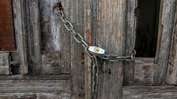 Adquiere una casa con okupas en Cádiz, le piden 15.000 euros para irse pero logra echarles sin pagar