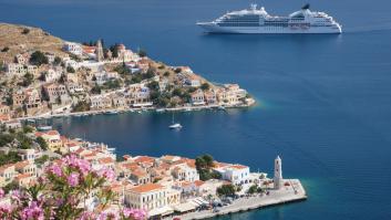 Dos turistas se divierten al máximo en un crucero, llega la factura de 3.200 euros y la gran huida los lleva hasta Ibiza