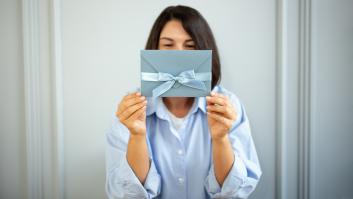 Un experta en protocolo revela la mejor forma de rechazar una invitación