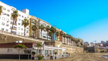 Ceuta prohíbe fumar en sus tres playas principales