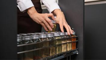 Adiós al desorden en la cocina con esta práctica solución de Amazon