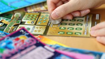 Presenta un billete premiado con 20.000 euros y llega la policía al estanco: el boleto era real, pero...