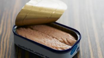 Un nutricionista revela que tirar el aceite del atún enlatado es un error: esconde la clave para dormir como un lirón