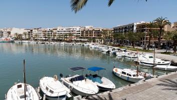 En Reino Unido hablan de "crisis" en Mallorca por la llegada de los okupas a una de sus costas preferidas