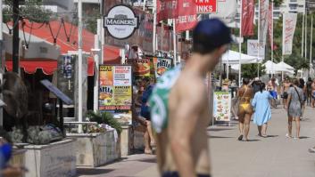 Declaran la guerra al torso desnudo en Francia: multas de 150 euros por ir sin camiseta o en bañador por el centro histórico de la ciudad, como ya ocurre en varios rincones de España